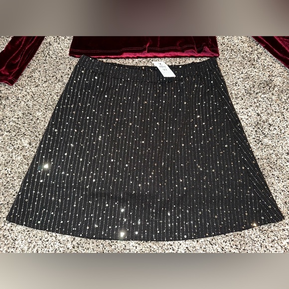 2 piece set - Picture 2 of 5